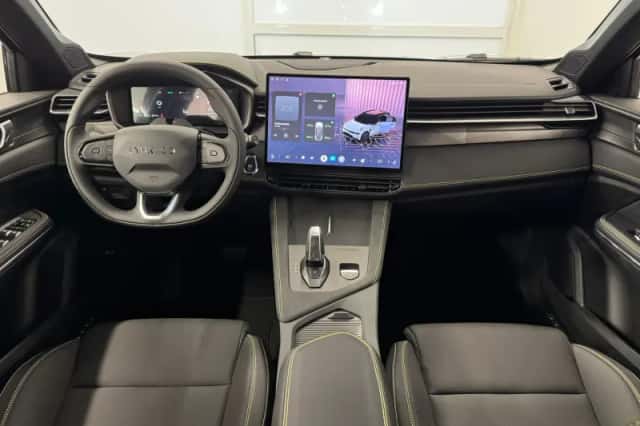 Lynk & Co 01 (2025) thumbnail 9