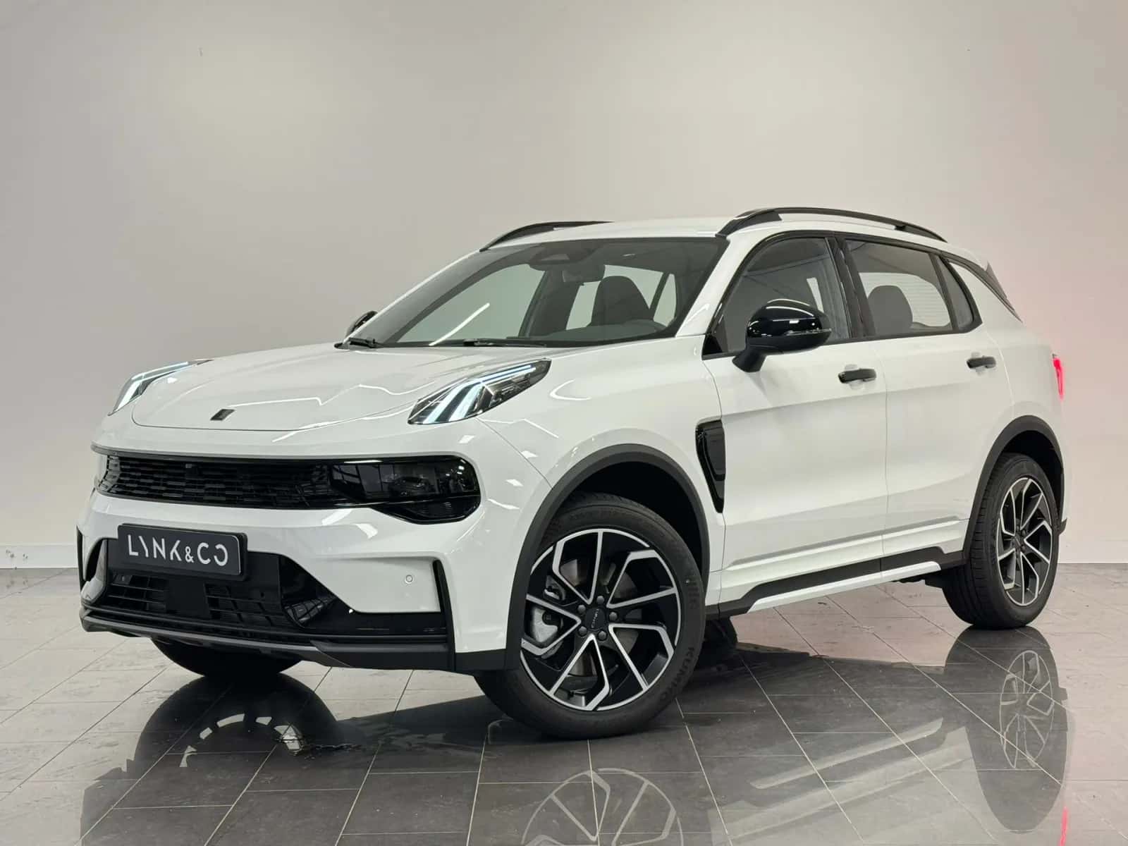Lynk & Co 01 (2025) — foto 1