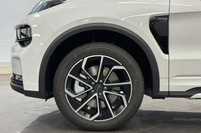 Lynk & Co 01 (2025) thumbnail 10