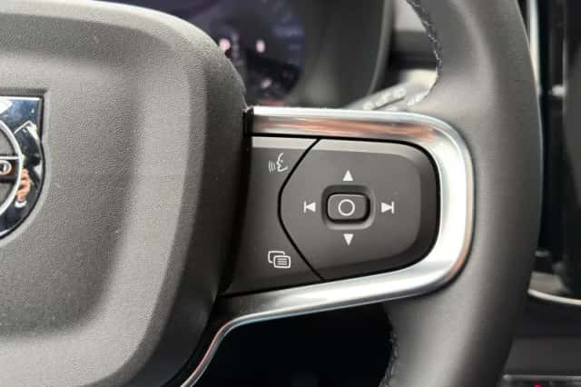 Volvo XC40 (2025) thumbnail 16