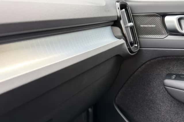 Volvo XC40 (2025) thumbnail 17