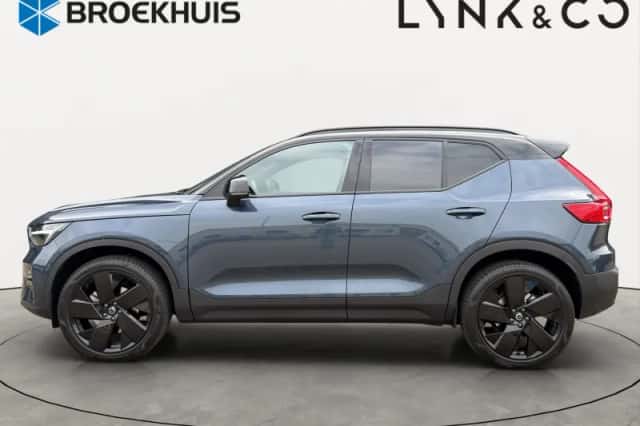 Volvo XC40 (2025) thumbnail 10