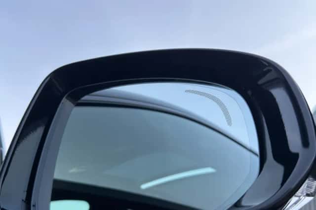 Volvo XC60 (2025) thumbnail 34