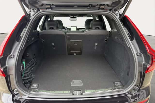 Volvo XC60 (2025) thumbnail 31