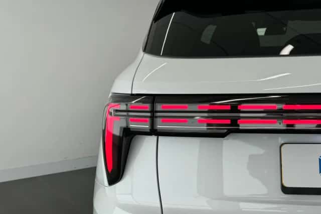 Lynk & Co 01 (2026) thumbnail 6