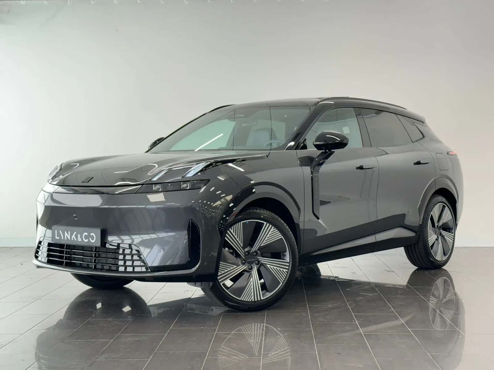 Lynk & Co 08 (2026) — foto 1