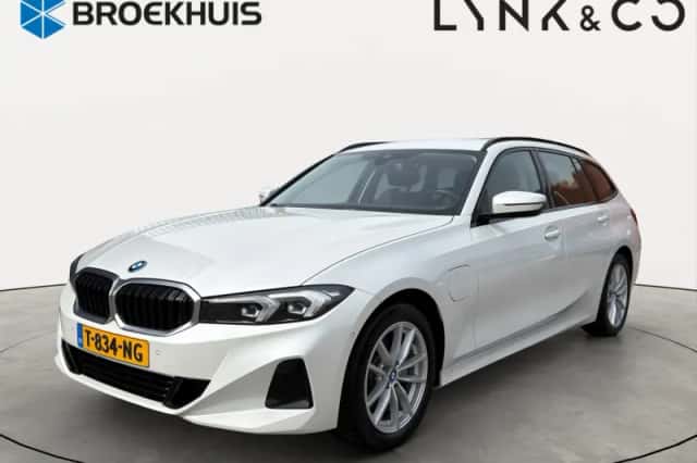 BMW 3-Serie (2023) thumbnail 1