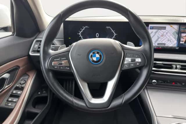 BMW 3-Serie (2023) thumbnail 6
