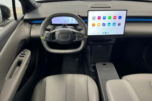 Lynk & Co 02 (2026) thumbnail 4