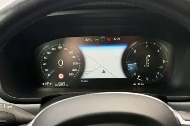 Volvo S90 (2017) thumbnail 18