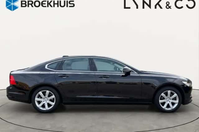 Volvo S90 (2017) thumbnail 3