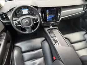Volvo S90 (2017) thumbnail 4