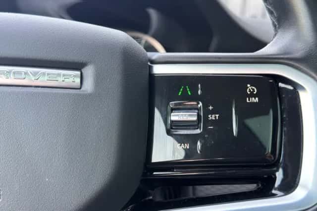 Land Rover Range Rover Evoque (2021) thumbnail 17