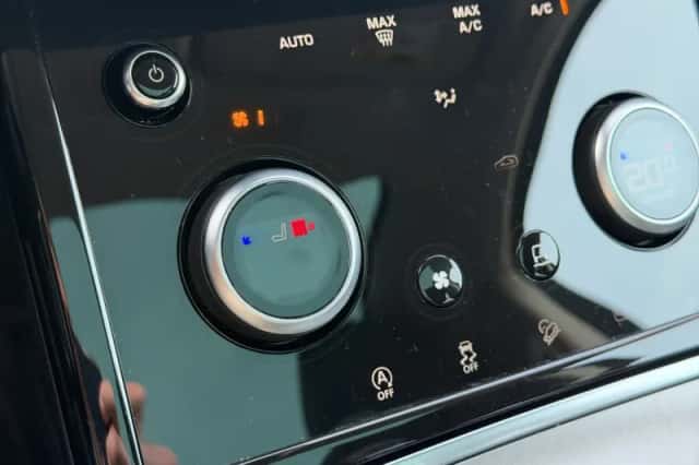 Land Rover Range Rover Evoque (2021) thumbnail 27