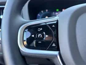 Volvo XC60 (2025) thumbnail 16