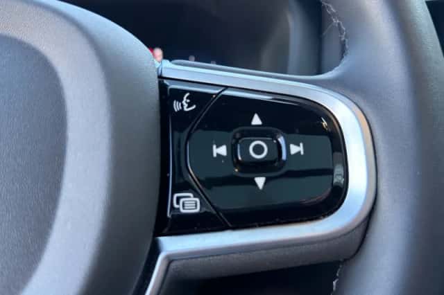 Volvo XC60 (2025) thumbnail 17