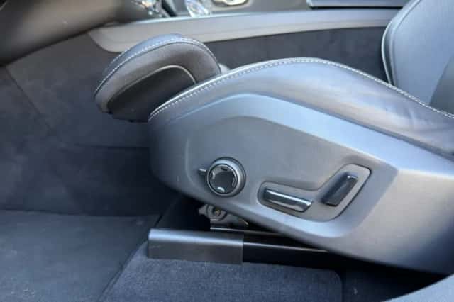 Volvo XC60 (2025) thumbnail 18