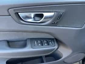 Volvo XC60 (2025) thumbnail 35