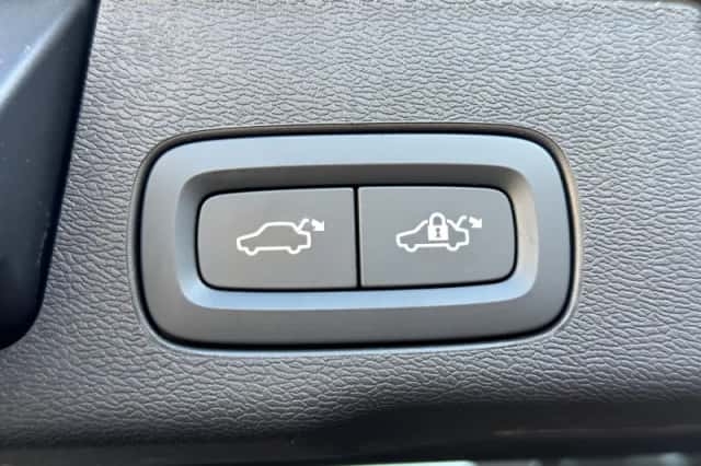 Volvo XC60 (2025) thumbnail 38