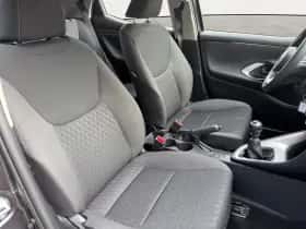 Toyota Yaris (2023) thumbnail 23