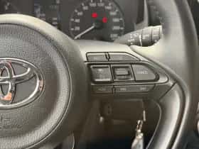 Toyota Yaris (2023) thumbnail 30