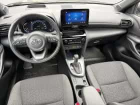Toyota Yaris Cross (2024) thumbnail 4