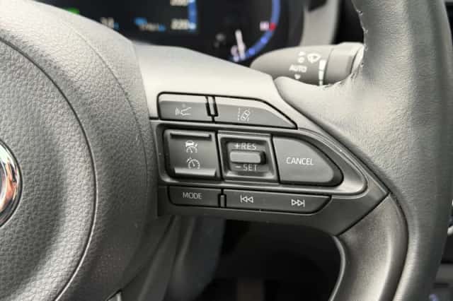 Toyota Yaris Cross (2024) thumbnail 38