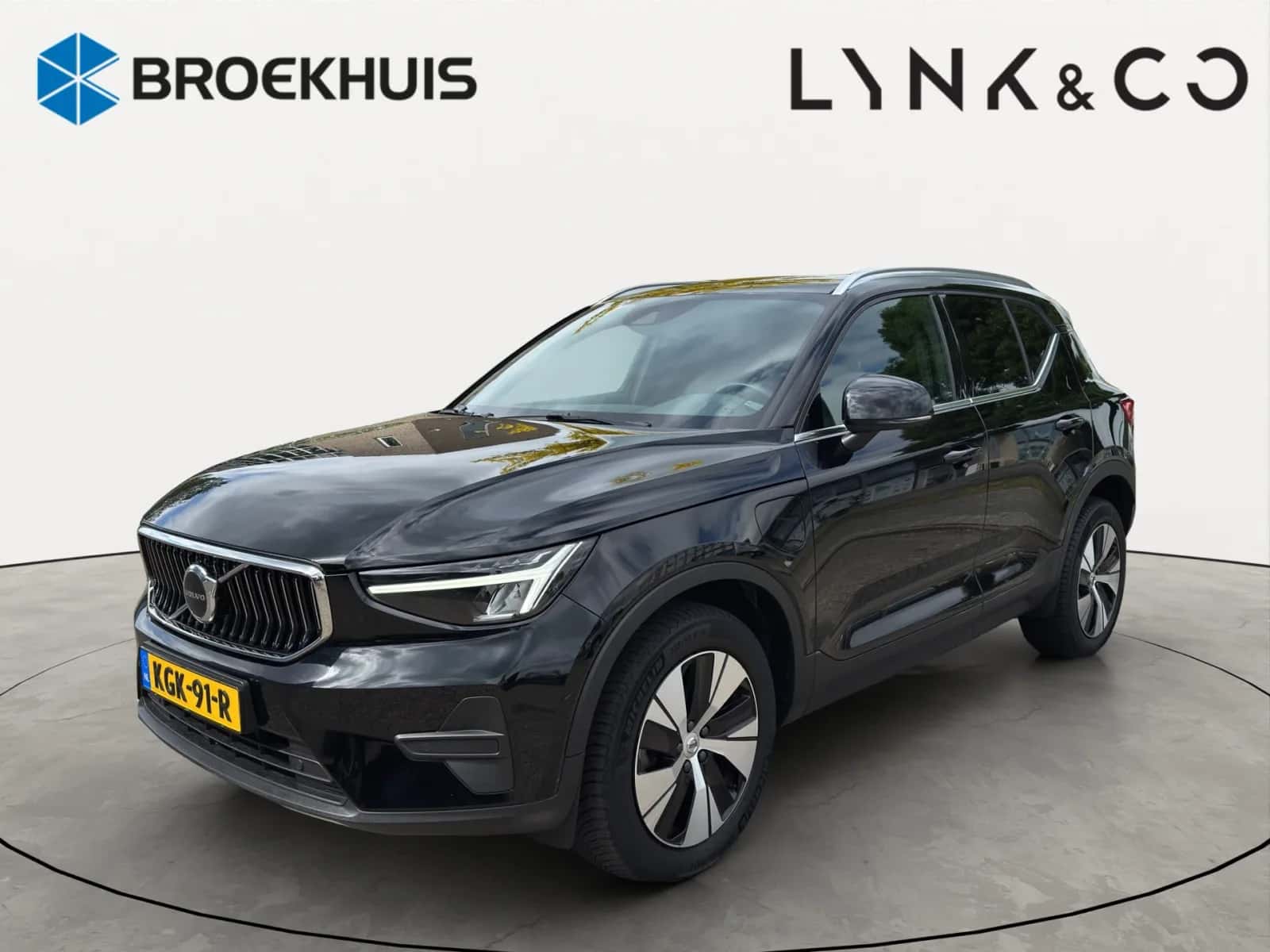 Volvo XC40 (2022) — foto 1