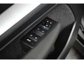 Volvo XC40 (2022) thumbnail 19