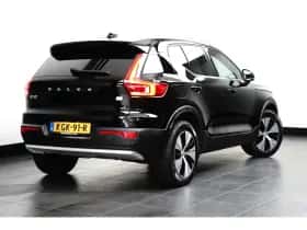 Volvo XC40 (2022) thumbnail 4