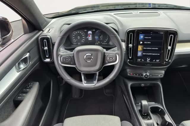 Volvo XC40 (2022) thumbnail 9