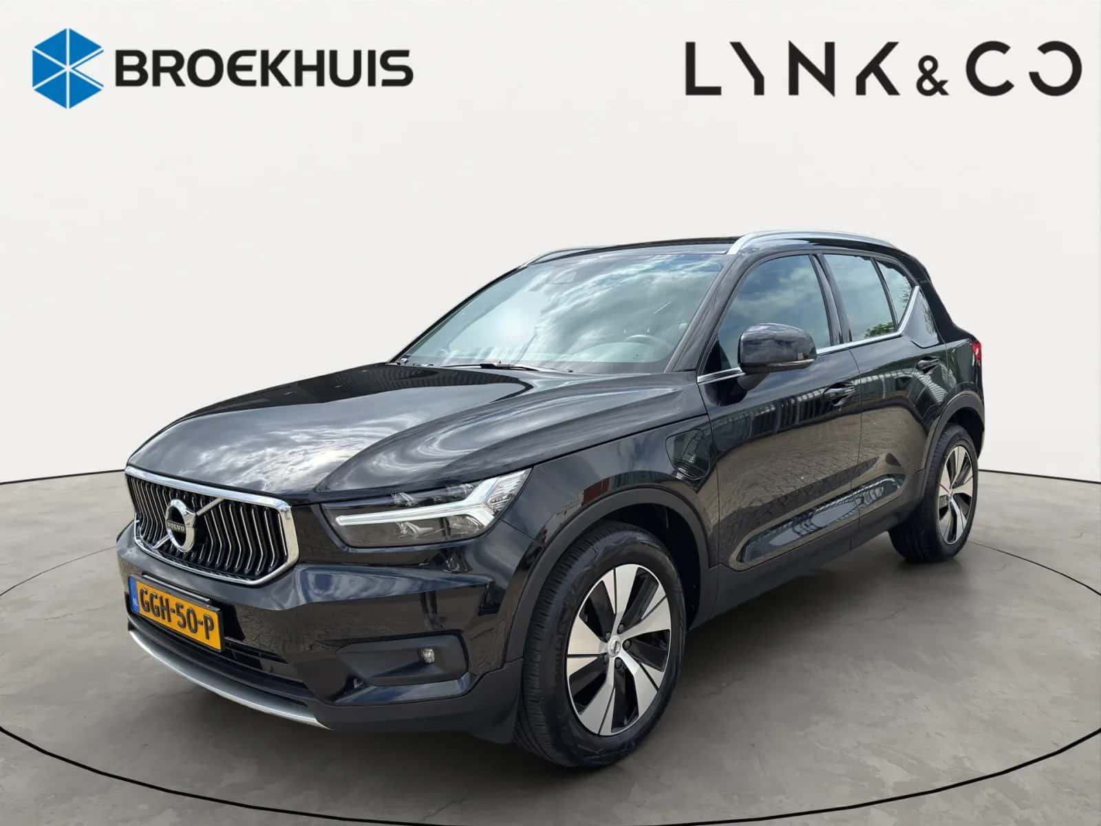 Volvo XC40 (2021) — foto 1