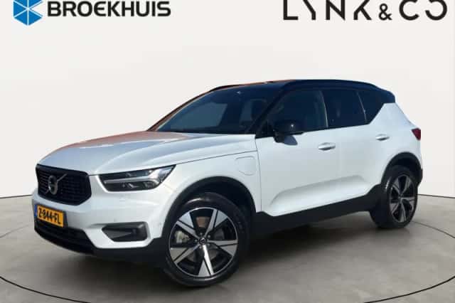 Volvo XC40 (2022) thumbnail 1