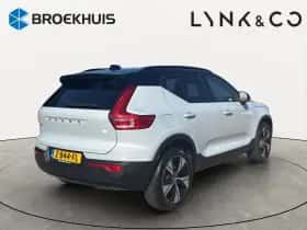 Volvo XC40 (2022) thumbnail 2