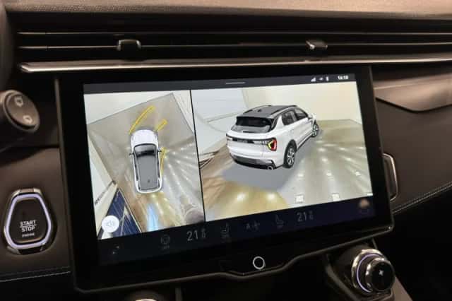 Lynk & Co 01 (2024) thumbnail 8