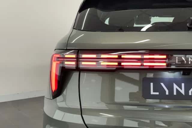 Lynk & Co 01 (2025) thumbnail 11