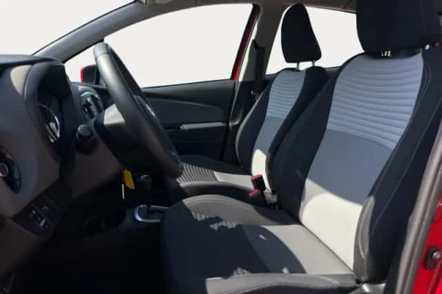 Toyota Yaris (2020) thumbnail 6