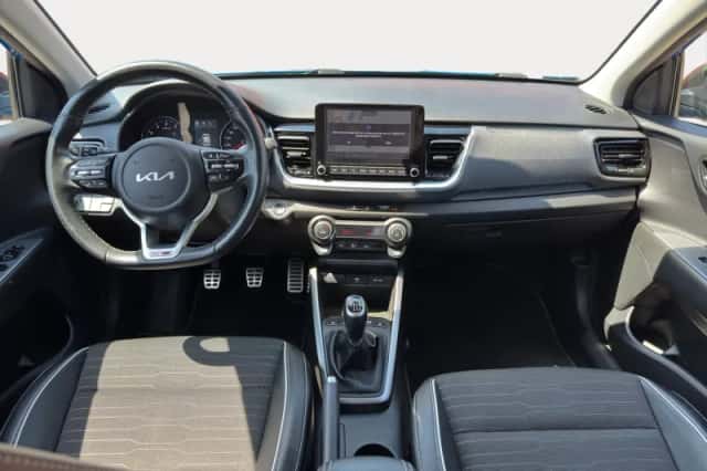Kia Stonic (2022) thumbnail 5