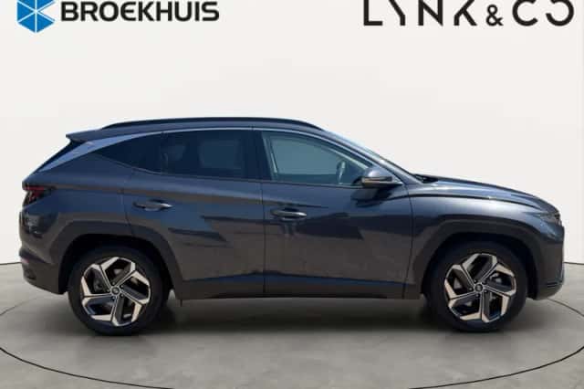 Hyundai Tucson (2023) thumbnail 3