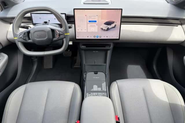 Lynk & Co 02 (2026) thumbnail 5