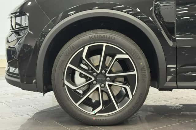 Lynk & Co 01 (2026) thumbnail 2