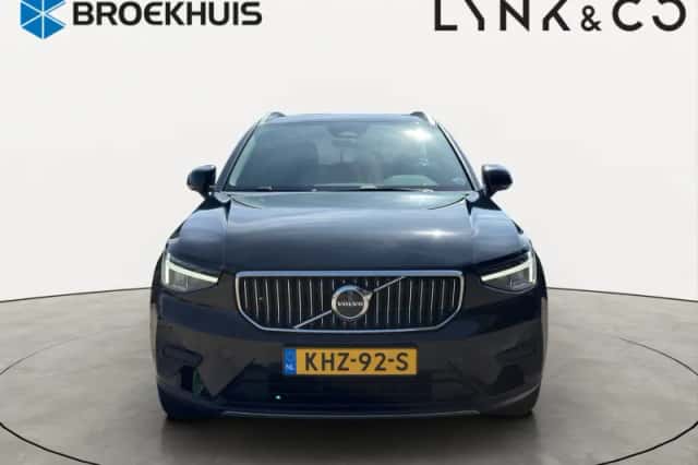 Volvo XC40 (2022) thumbnail 6
