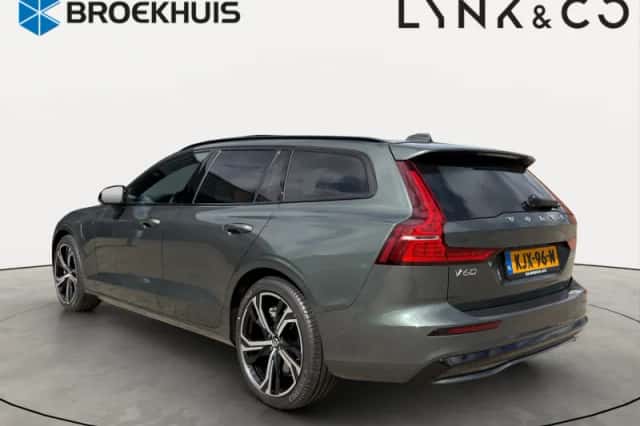 Volvo V60 (2026) thumbnail 2