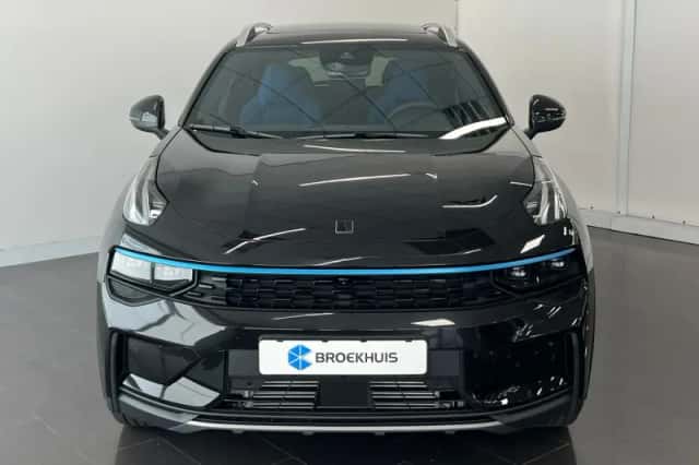 Lynk & Co 01 (2023) thumbnail 3