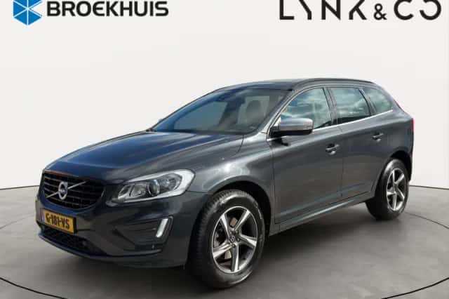 Volvo XC60 (2016) thumbnail 1