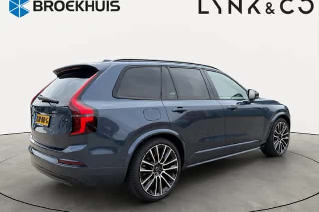 Volvo XC90 (2026) thumbnail 2