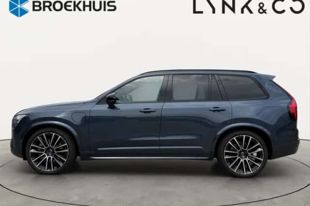 Volvo XC90 (2026) thumbnail 3