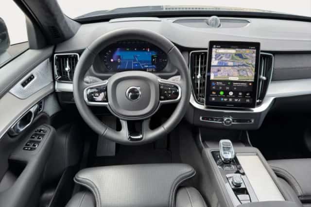 Volvo XC90 (2026) thumbnail 4