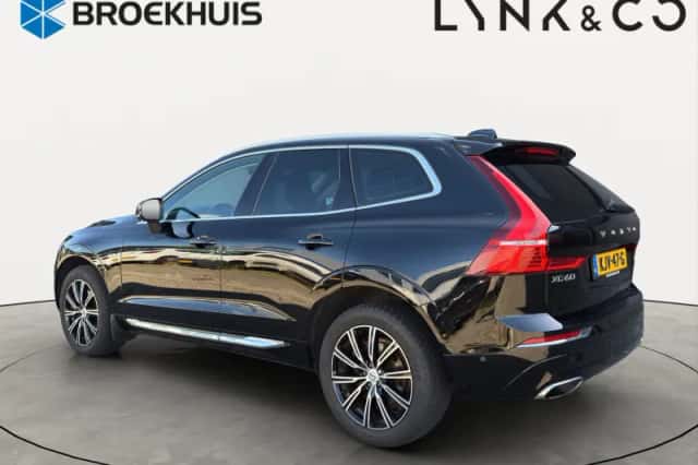 Volvo XC60 (2020) thumbnail 2