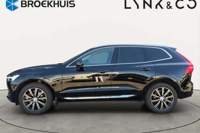 Volvo XC60 (2020) thumbnail 3